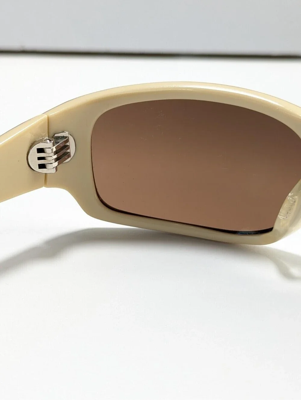 Revo Sunglasses Re2043-03 Checkpoint 125 Polarized Tortoise And Tan